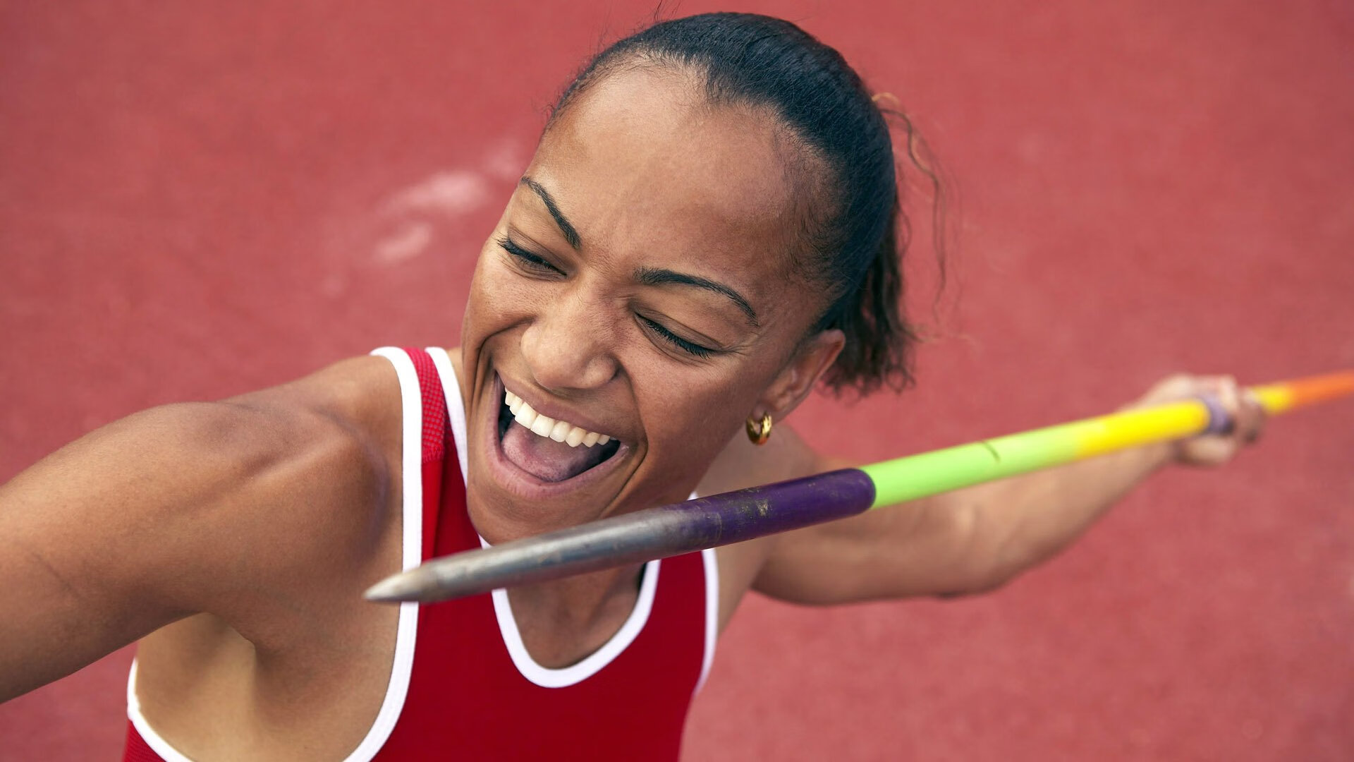 伊朗男足在巴黎奥运会上表现出色，赢得多场比赛，伊朗男足12强